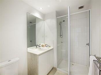 Bourke Street Apartment *
