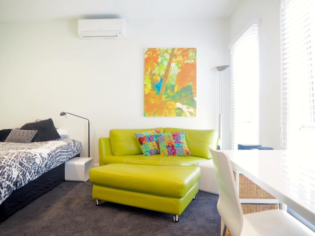 Melbourne Guest House *