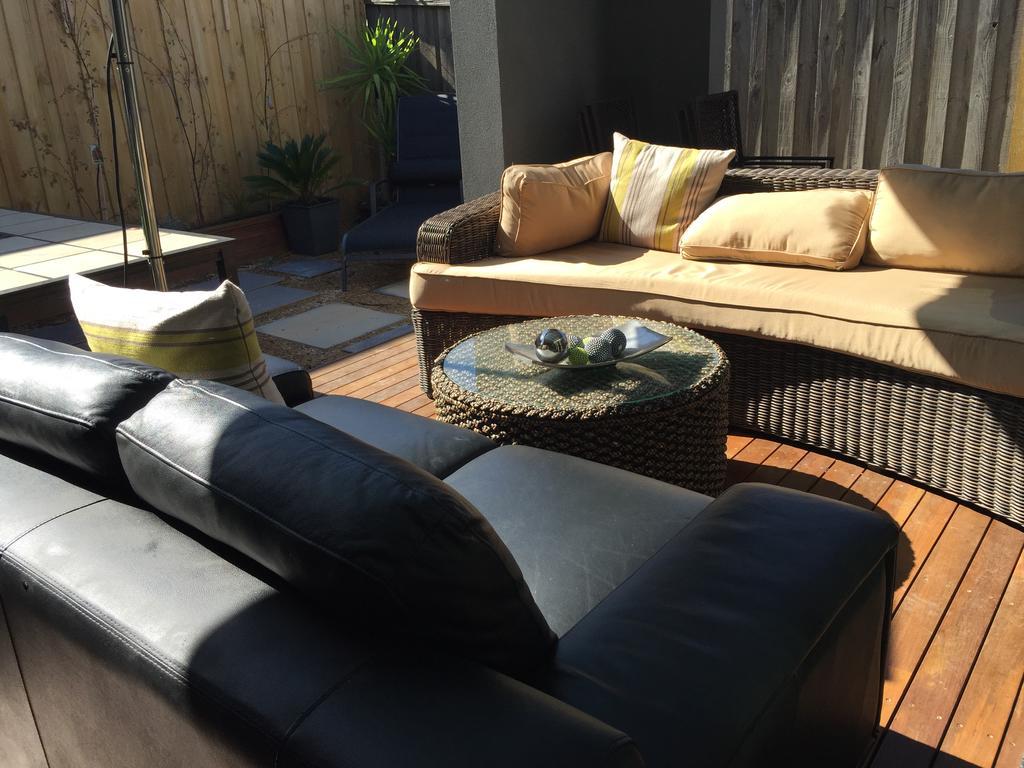 Bed & Breakfast Melbourne Guest House