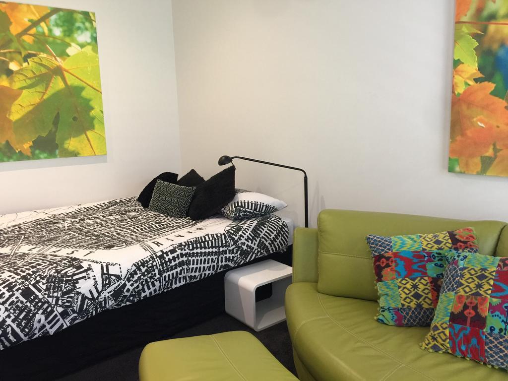 Melbourne Guest House Bed & Breakfast Melbourne