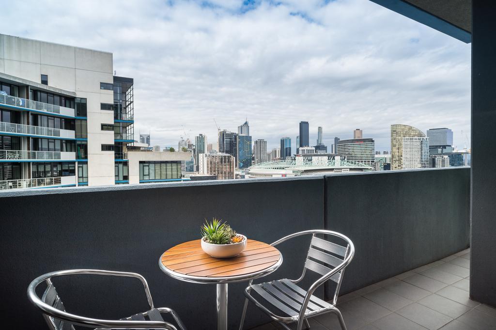 Akom At Docklands 4*