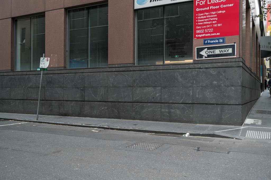 Stayicon Serviced On Collins 5* Melbourne