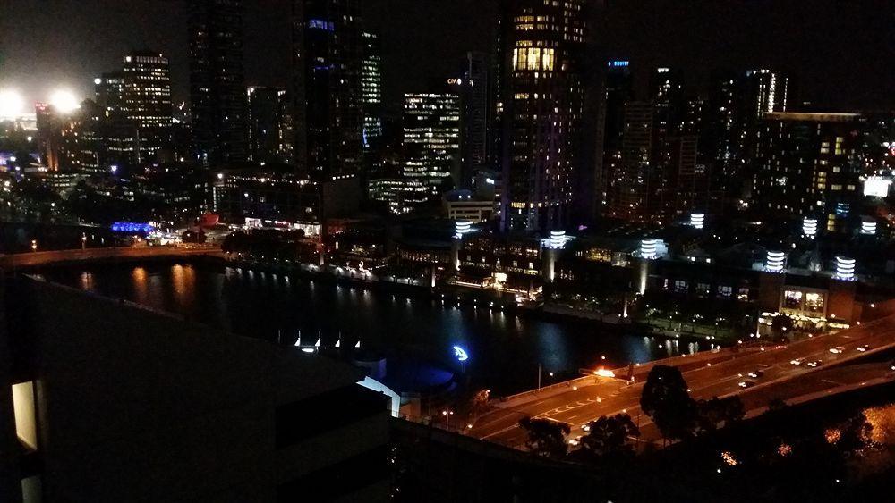Bourke Street Apartment *