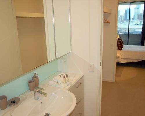 Docklands Prestige Aparthotel 4*