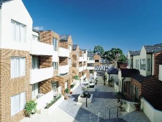 Aligned Corporate Residences Kew Aparthotel