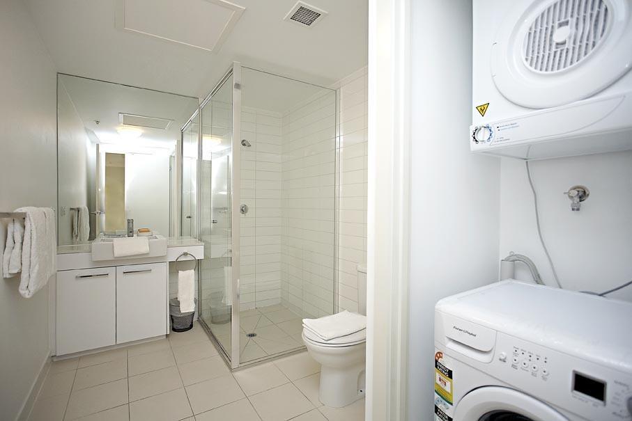 Apartment Astra Docklands Melbourne