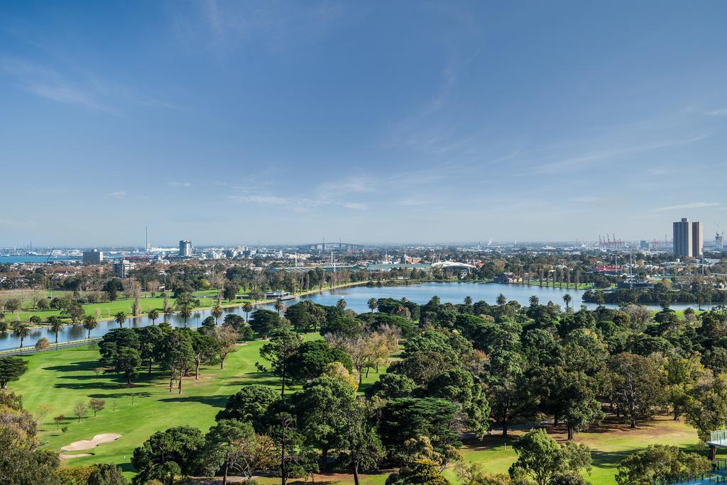 Mercure St Kilda Road