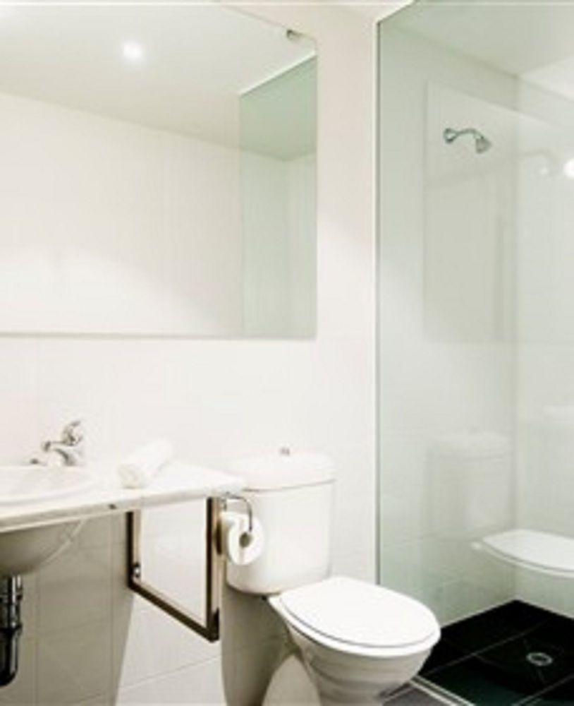 @ Kew Q45 Melbourne