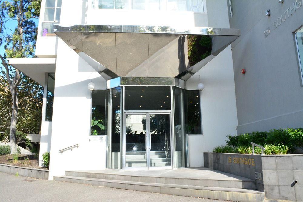 Apartment Southbank Apartments 28 Southgate Melbourne