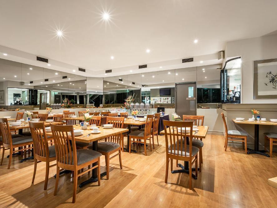 Beaumont Kew 4*