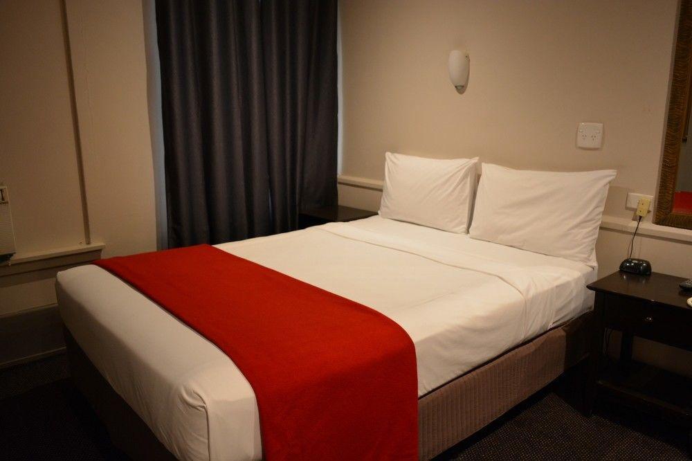 Square Hotel Melbourne