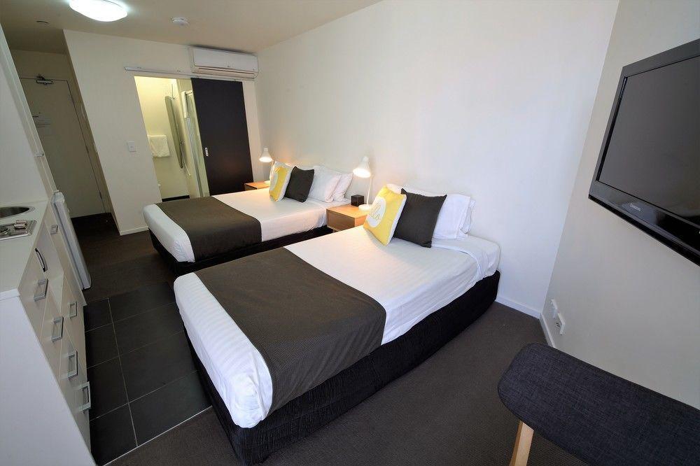Edge North Aparthotel 4*