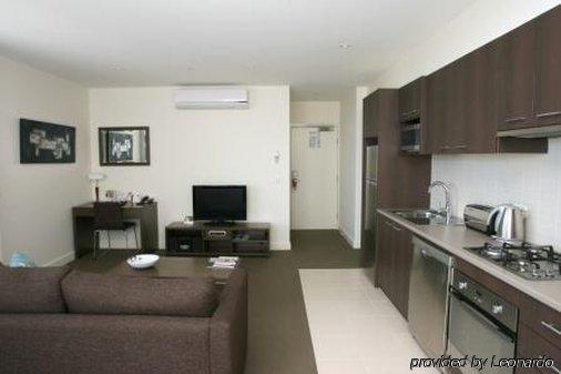 Quest Ivanhoe Aparthotel