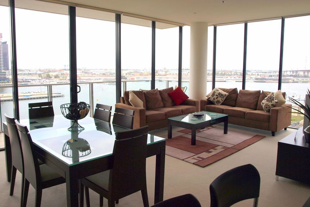 Docklands Prestige Aparthotel 4*