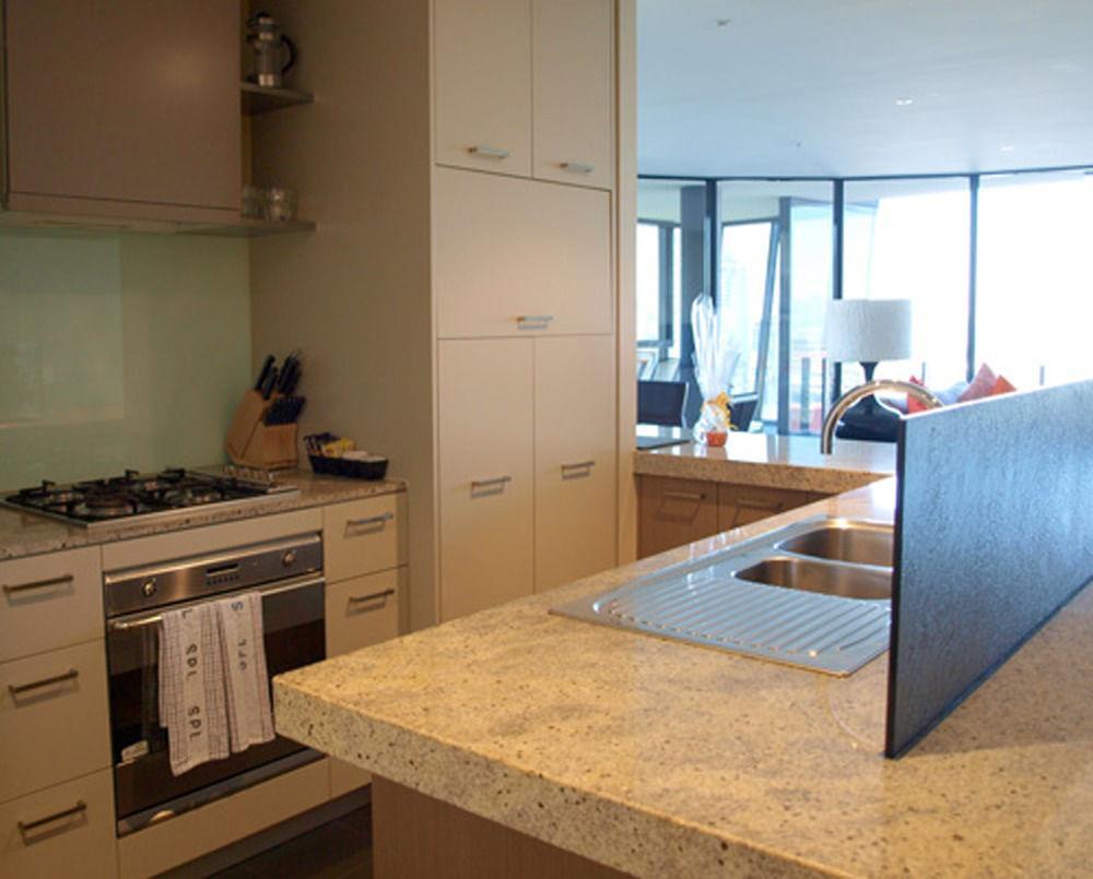 Docklands Prestige 4*