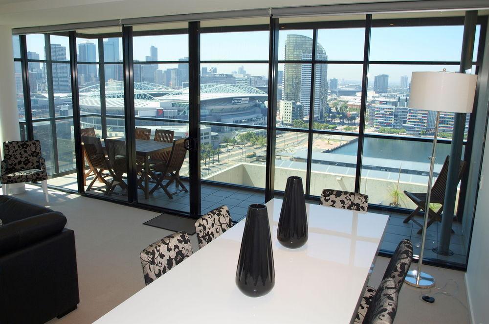 Docklands Prestige Aparthotel 4*