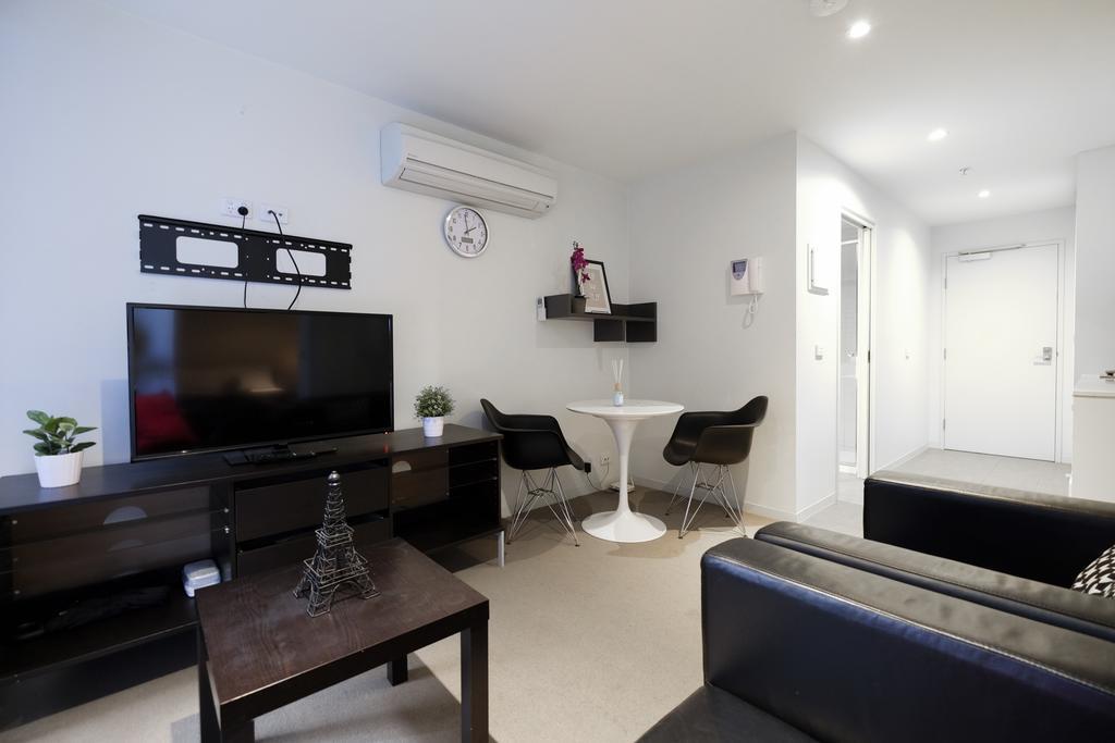 Mono Apartments On Franklin Street * Melbourne