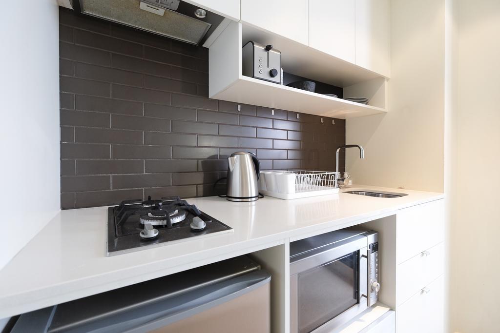 Mono Apartments On Franklin Street *