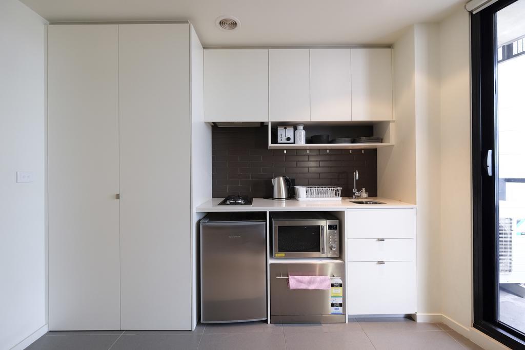 Mono Apartments On Franklin Street Apartment *