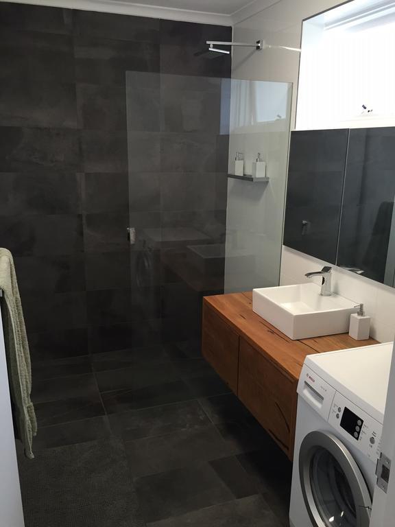 Centrepoint Units Heidelberg * Melbourne
