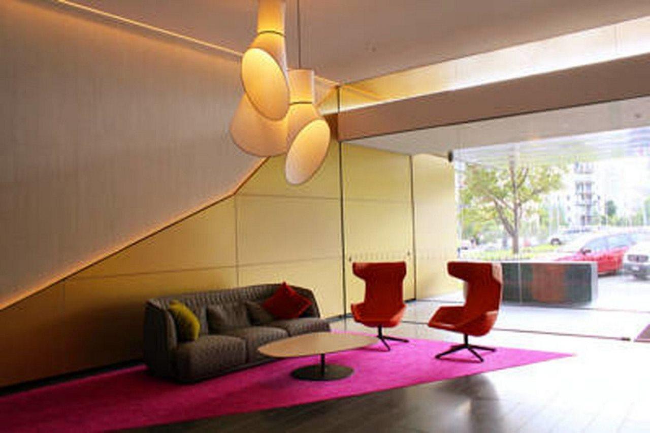 Guilfoyle Apartment *