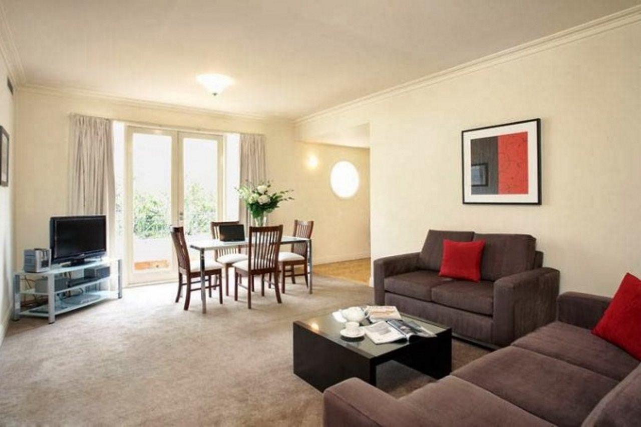 Caroline Serviced South Yarra Apartment *