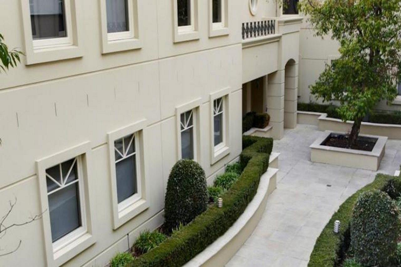 Caroline Serviced South Yarra * Melbourne