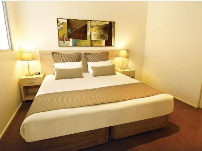 Oaks On Lonsdale Aparthotel 4*