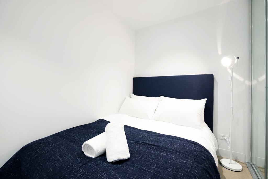 Mono Apartments On Franklin Street Apartment *
