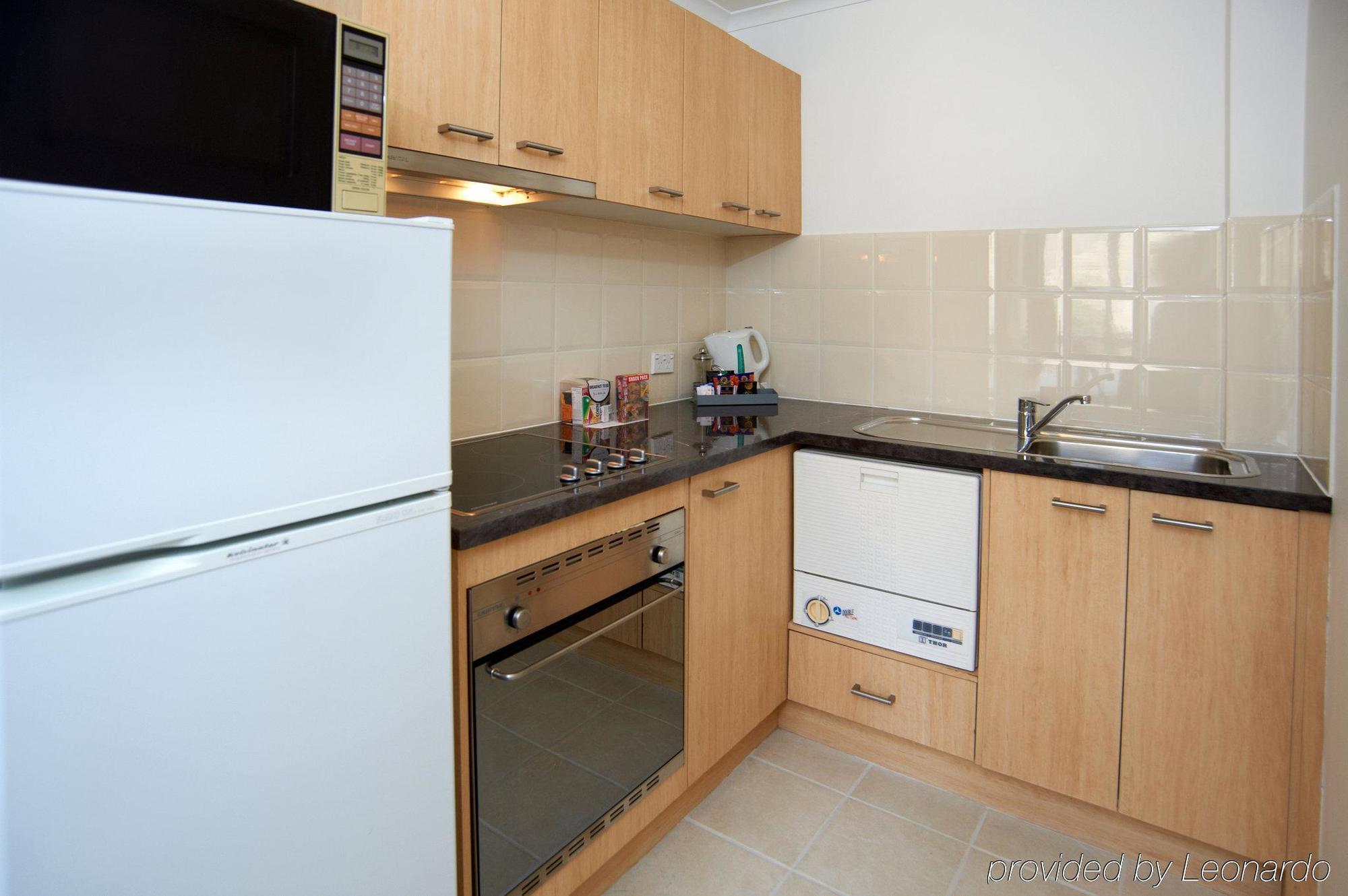 Aparthotel Quest St Kilda Bayside 4*