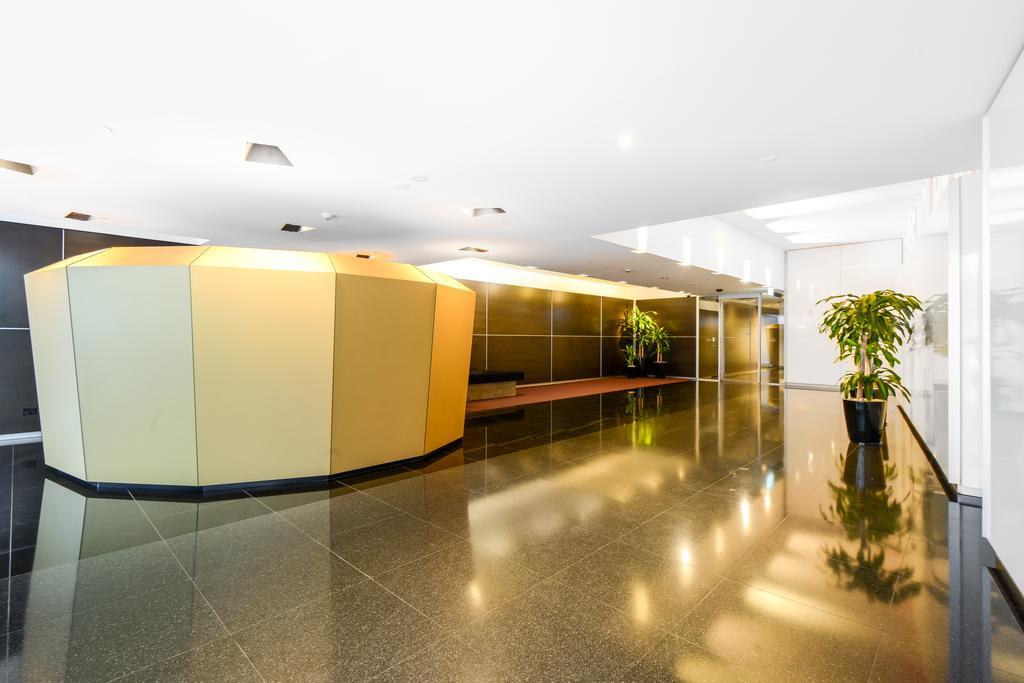 Urbanminder @ Docklands Apartment *