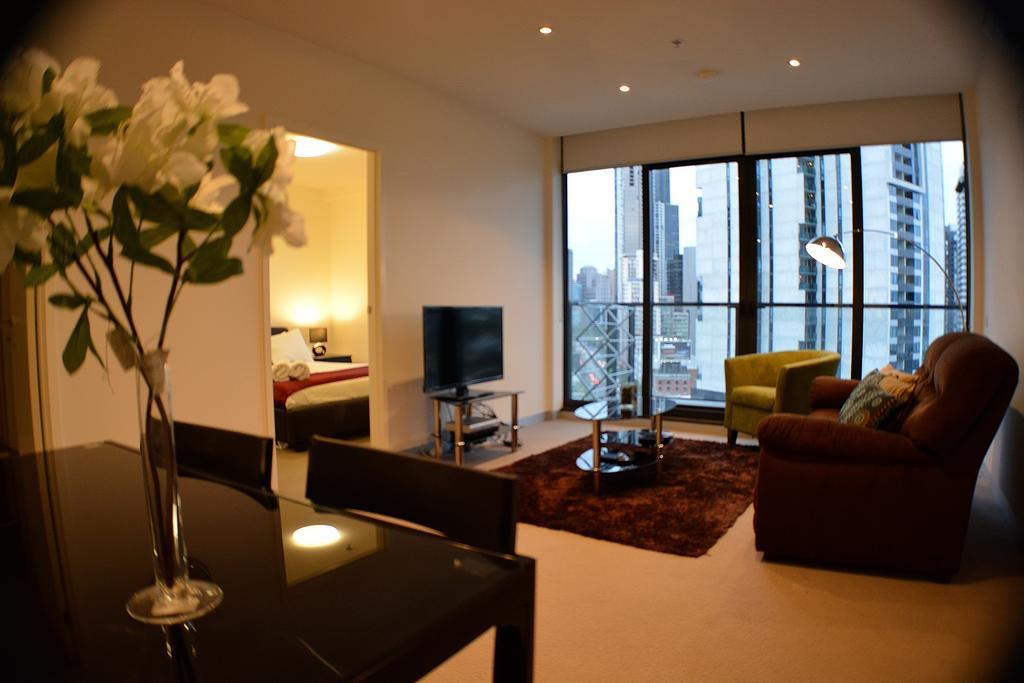 Royal Stays Serviced Apartments - Southbank 4*