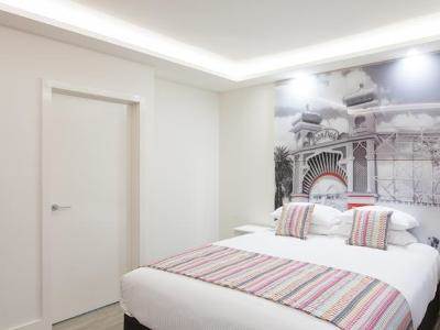 Aparthotel Abode By Easystay