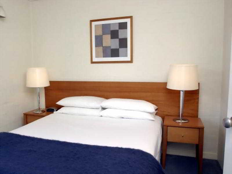 Soya On Davis Aparthotel