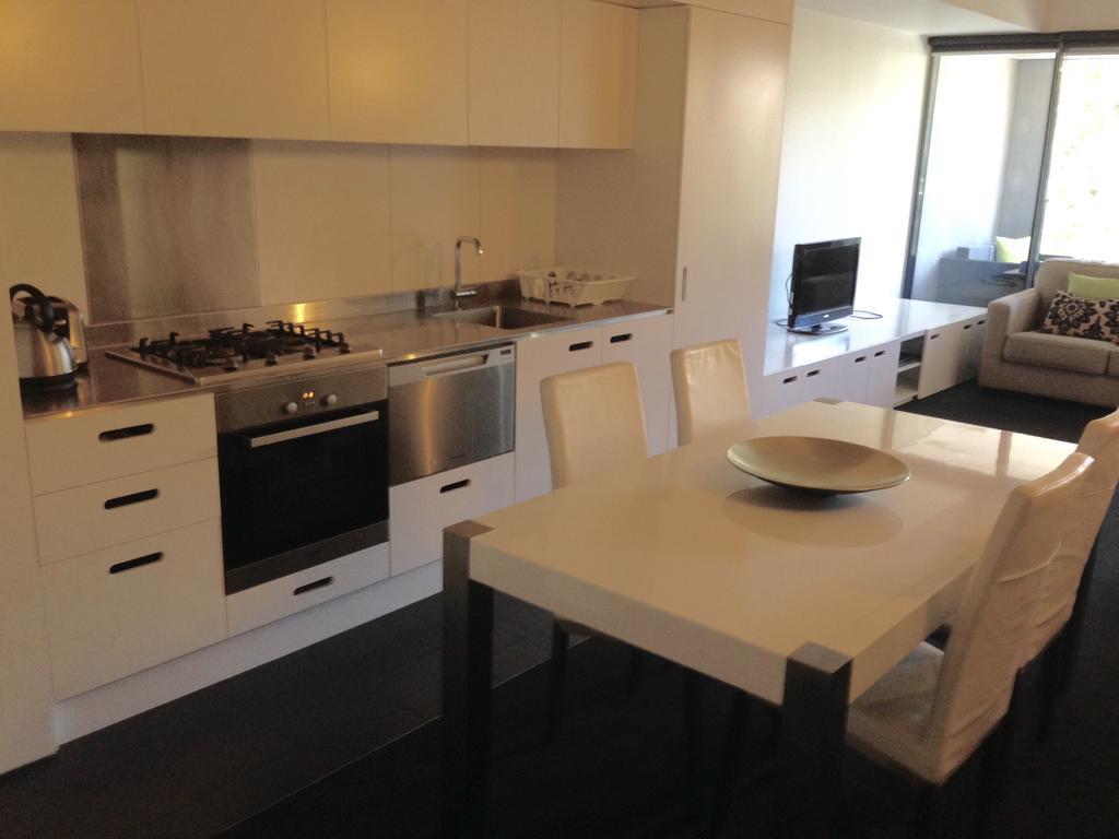 Sunday Escape Apartment Melbourne