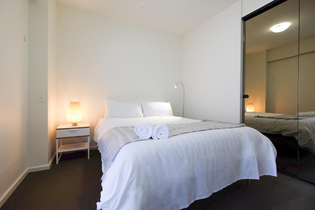 Mono Apartments On Zen *
