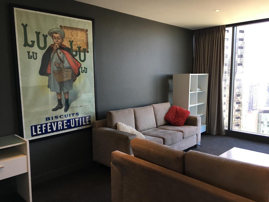 Urbanminder @ Freshwater Place Apartment *
