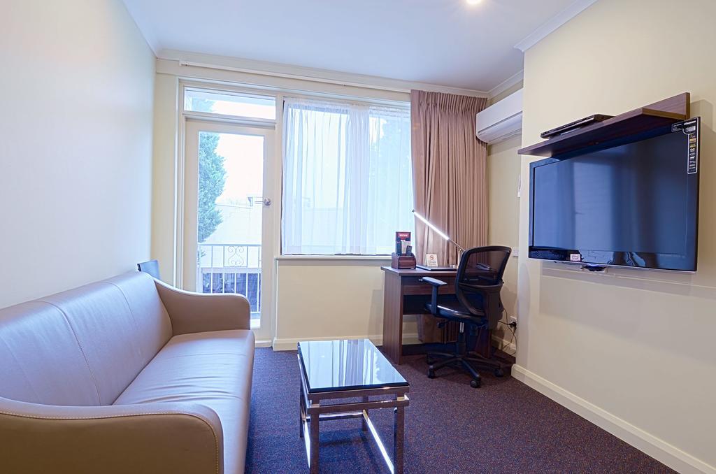Aparthotel Park Squire Motor & Serviced 4*