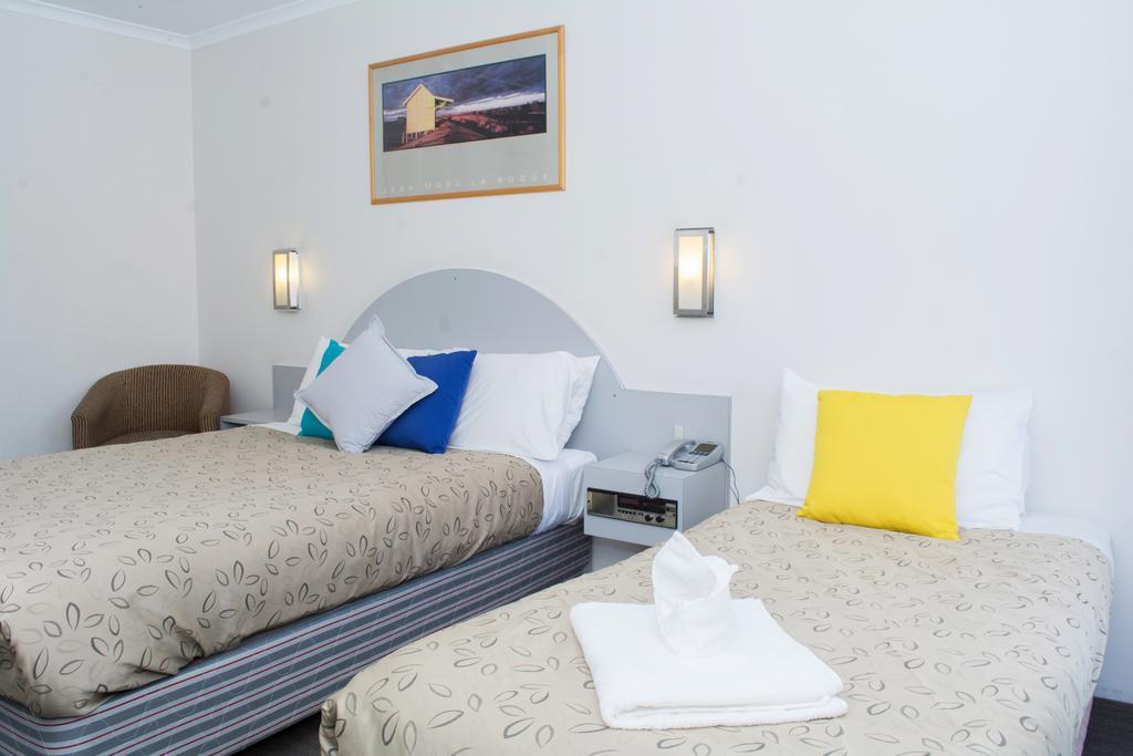 Alexander Motor Motel 3*