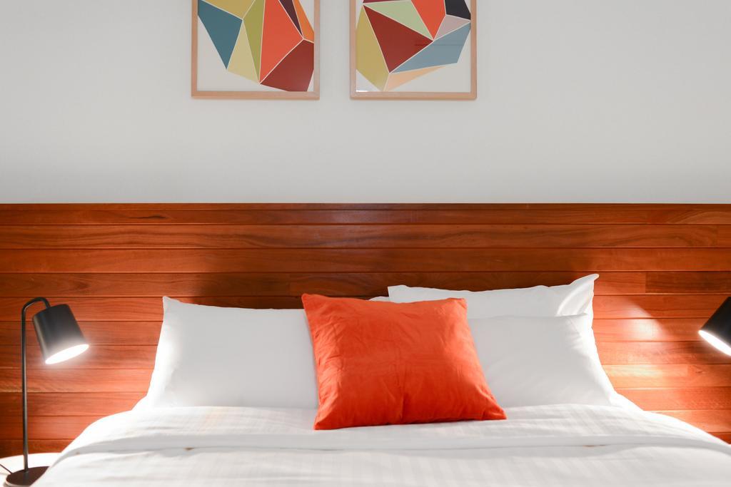 Canvas Suites On Russell Place Melbourne