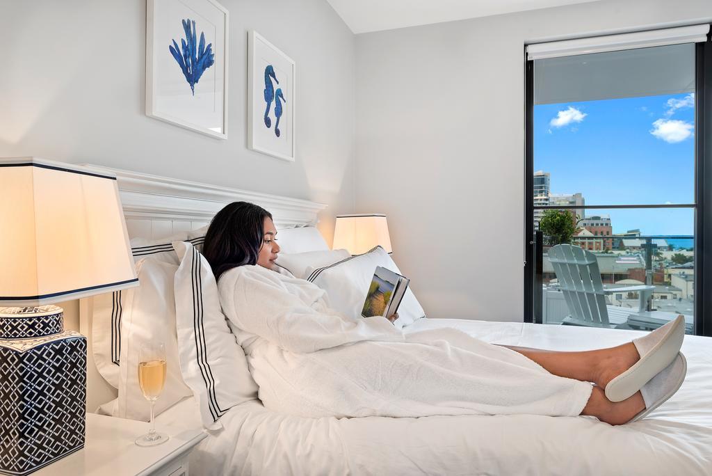 The Hamptons - Port 4*