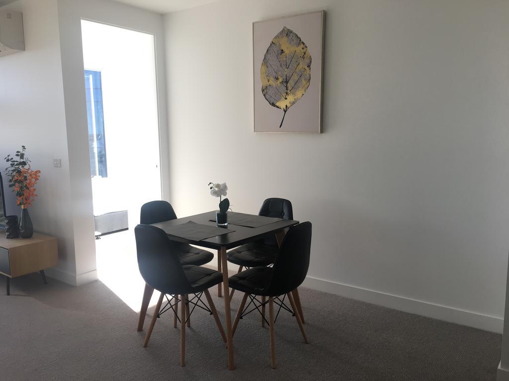 1st Choice - Docklands Apartment *