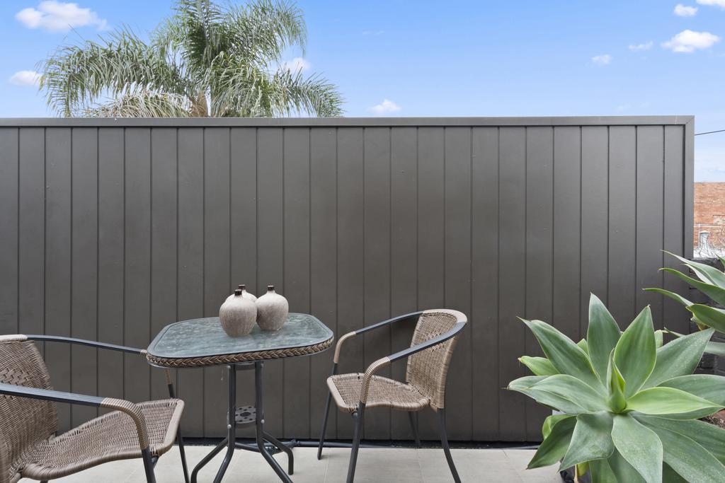 Manallack Boyd And Whiteley Apartment *
