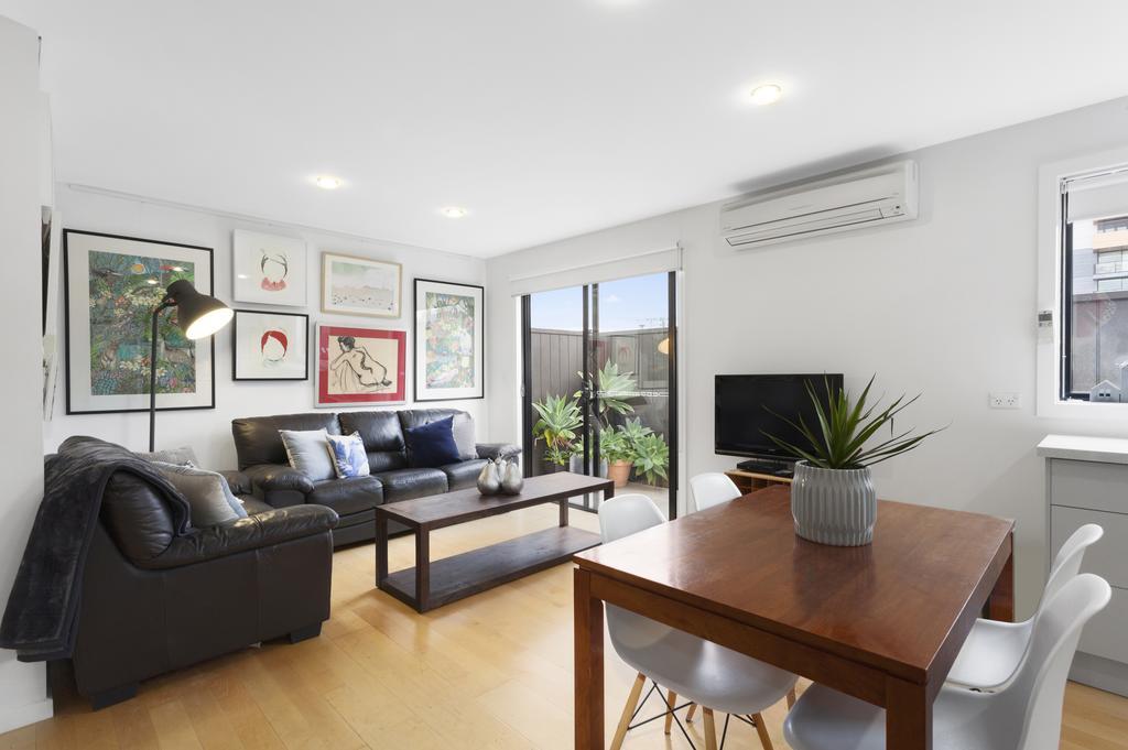 Manallack Boyd And Whiteley Apartment Melbourne