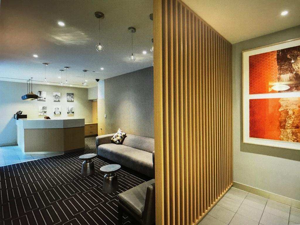 225 Tower * Melbourne