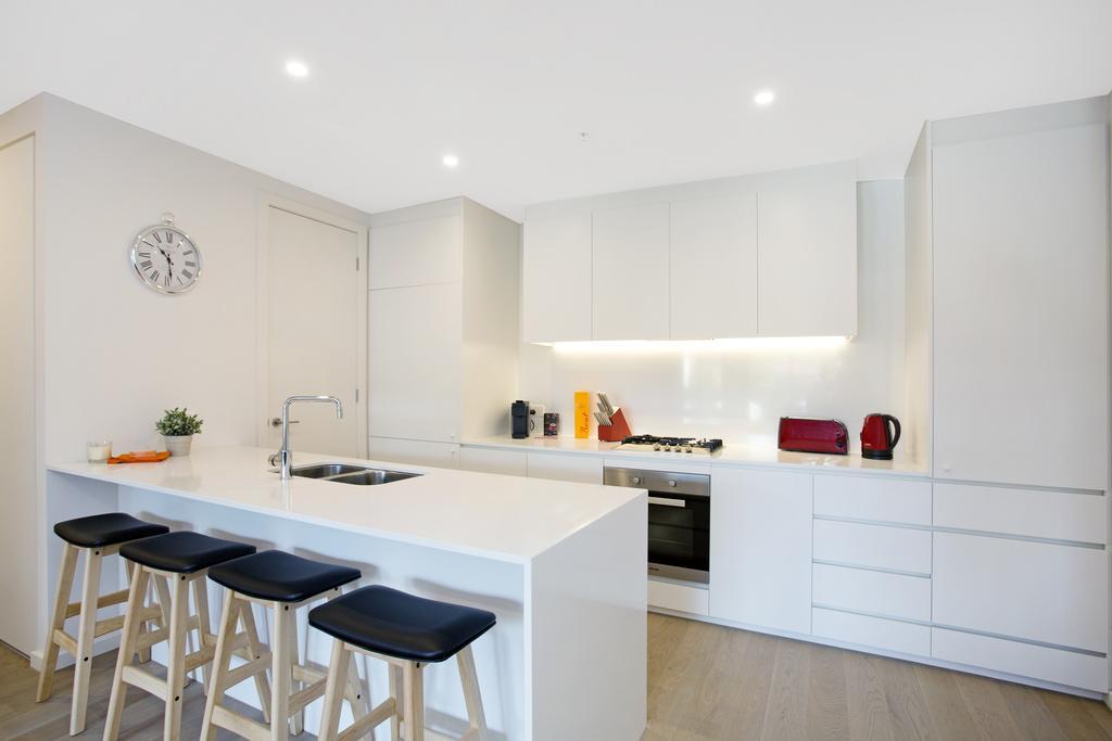 Apartment ☆ Heart Of St Kilda ☆ Infinity Pool+parking+wifi *