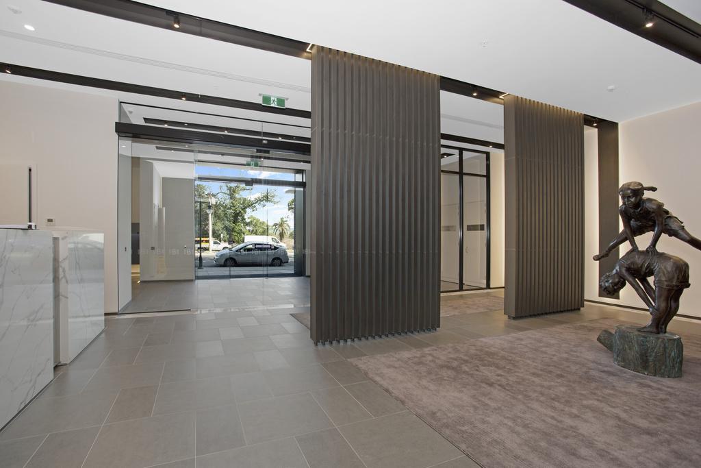 ☆ Heart Of St Kilda ☆ Infinity Pool+parking+wifi Melbourne