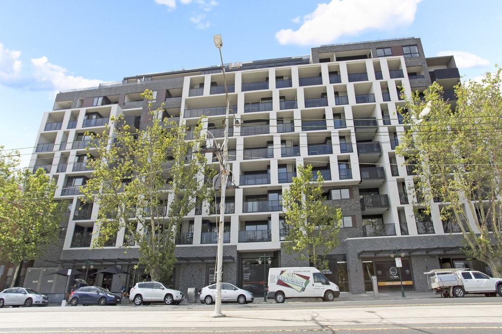 ☆ Heart Of St Kilda ☆ Infinity Pool+parking+wifi Apartment Melbourne