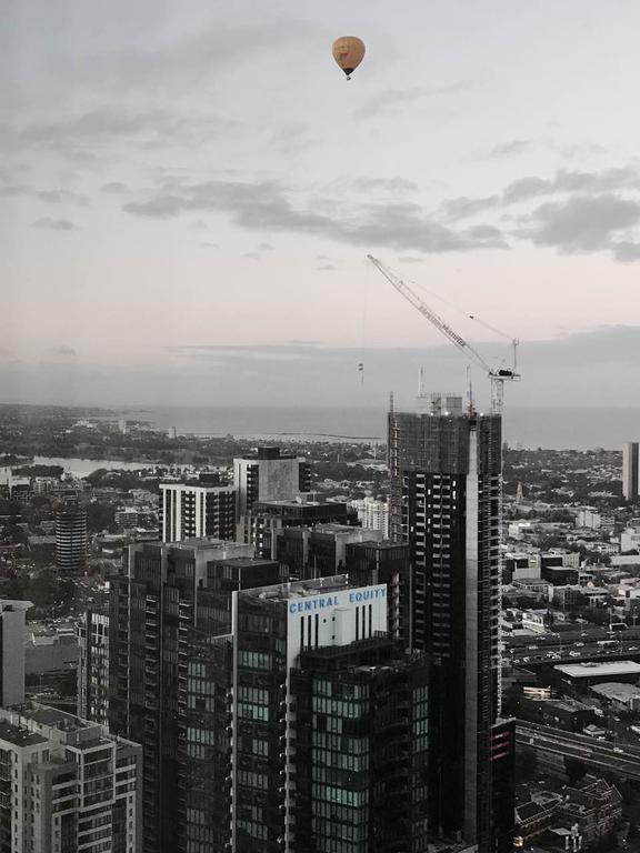 Urbanminder @ Freshwater Place Apartment Melbourne