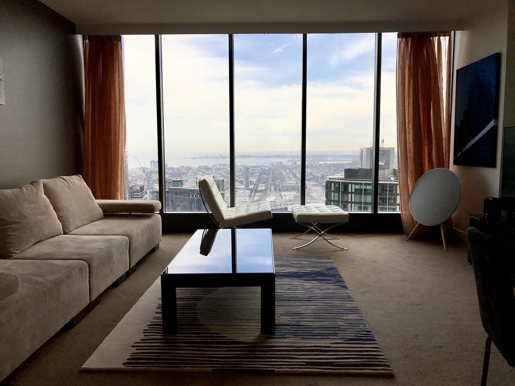 Urbanminder @ Freshwater Place Apartment